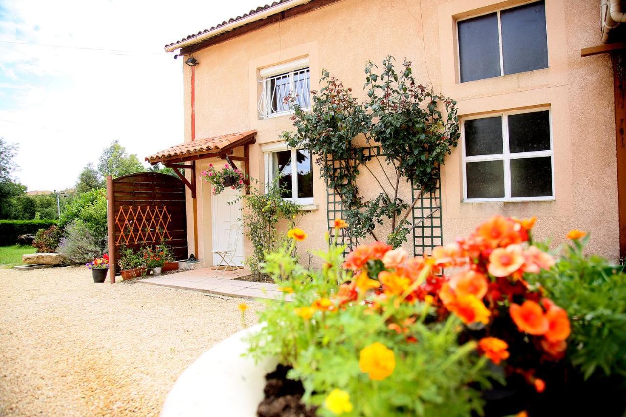 Apartamento Launie Lea Eyzerac Exterior foto