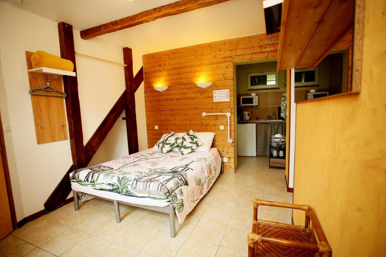 Apartamento Launie Lea Eyzerac Exterior foto