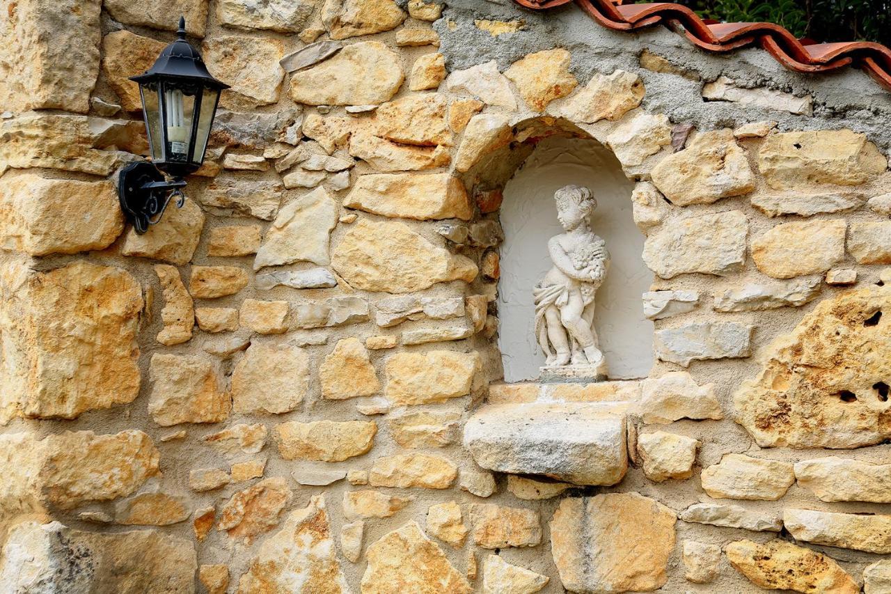 Apartamento Launie Lea Eyzerac Exterior foto